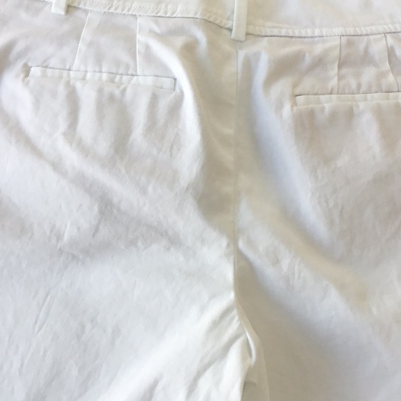 HOST PICK 4/2/24 Talbots The Perfect Shorts - Picture 3 of 4